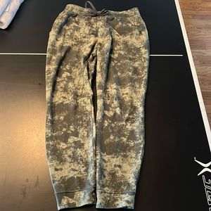 Lulu lemon sweatpants